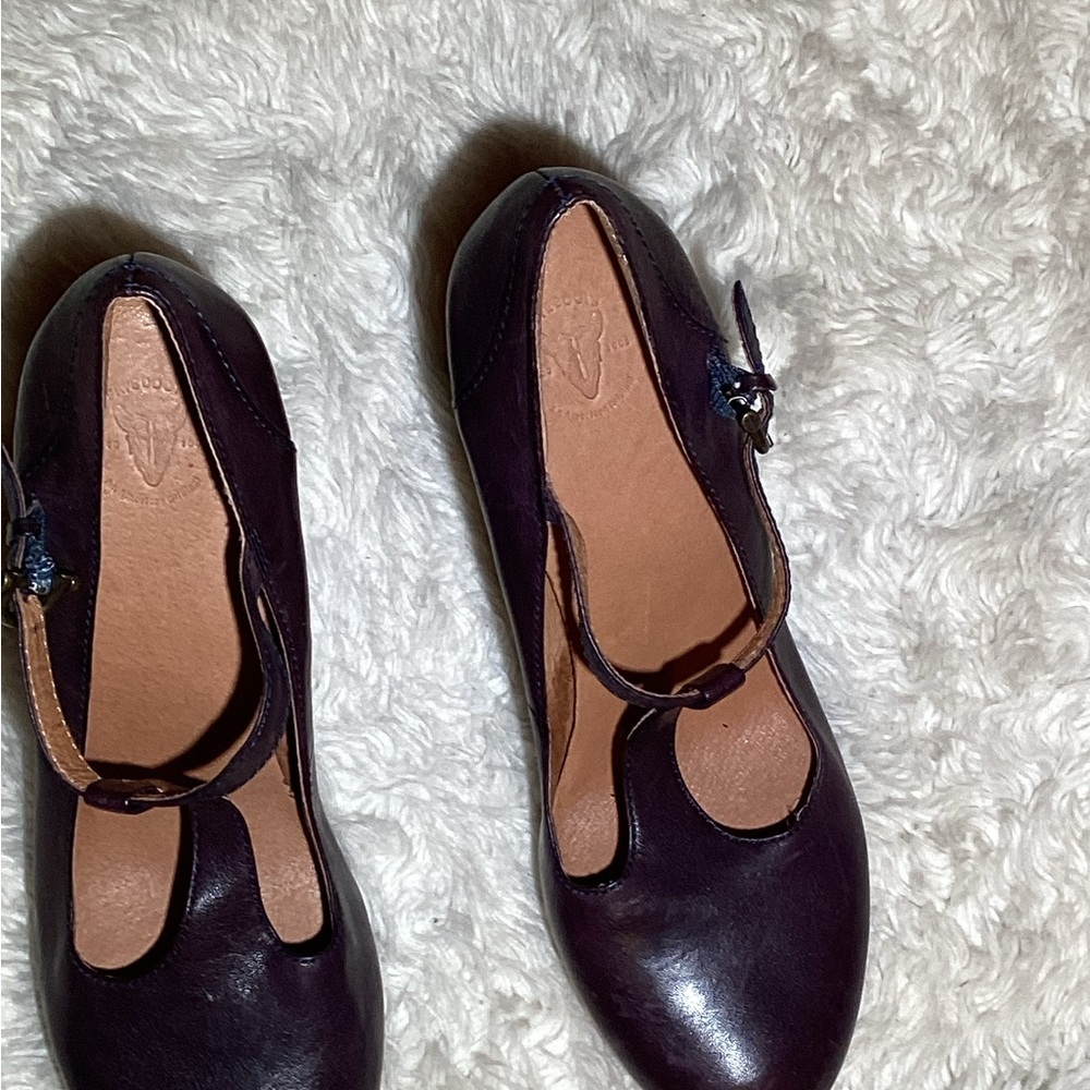 Frye T- strap leather womens Mary Jane Women's Shoes size 8 - Picture 3 of 5